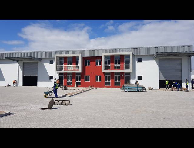 1,412M² FACTORY TO LET IN BLACKHEATH INDUSTRIAL